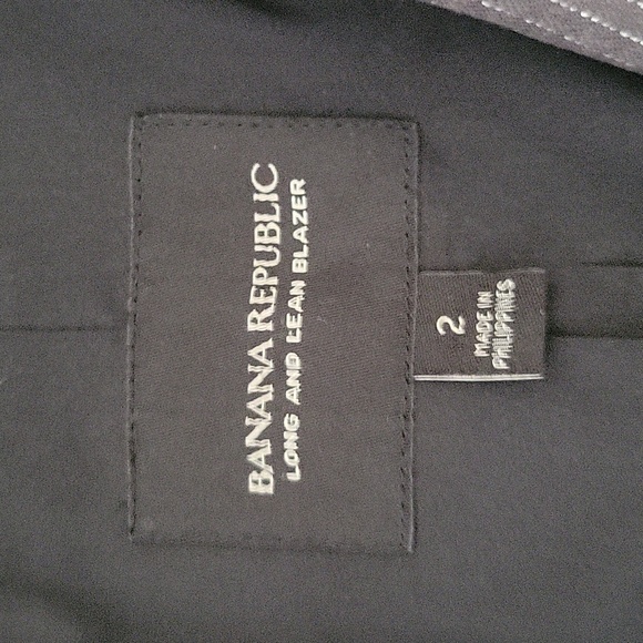 Banana Republic Long and Lean Blazer in Gray Metallic Pin Stripe 2 - Picture 2 of 9